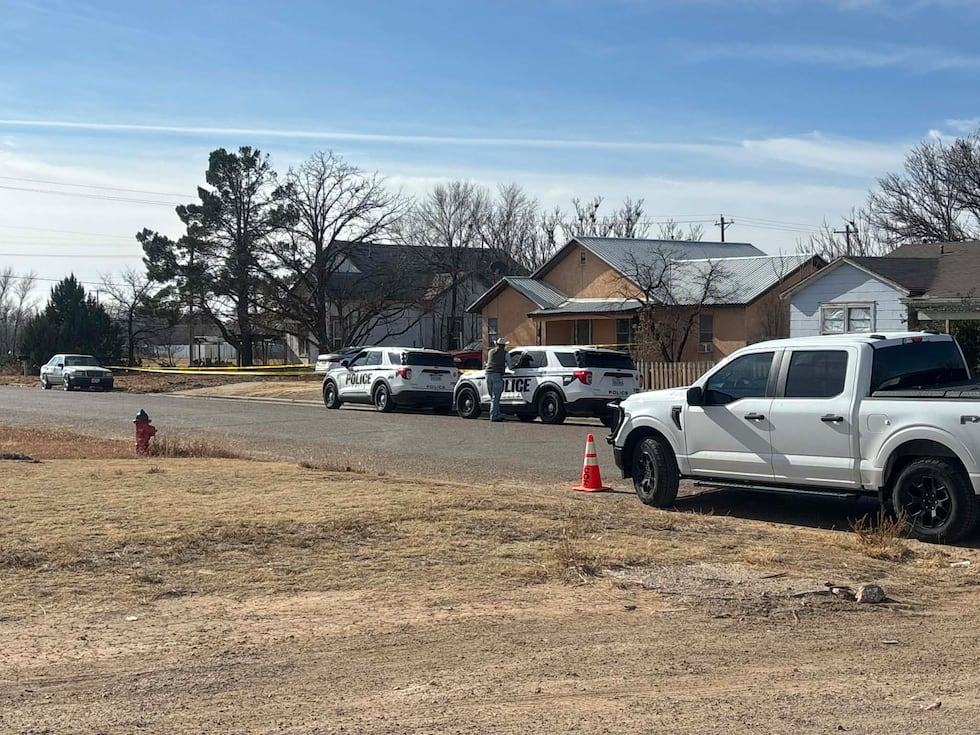 There is a heavy police presence in Tulia this morning as police investigate a homicide case....