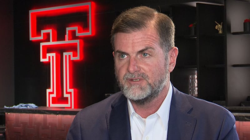 Cambios en universidades de Texas limitarán debates sobre raza y género a partir de la próxima...