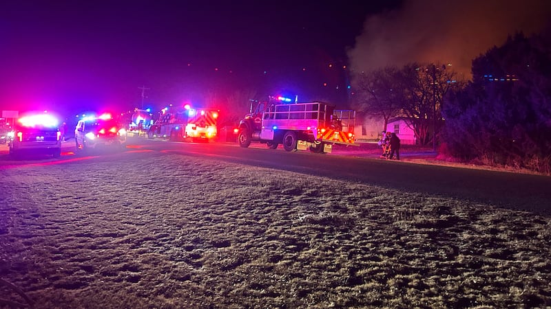 Crews on scene of multi-structure fire in south Lubbock