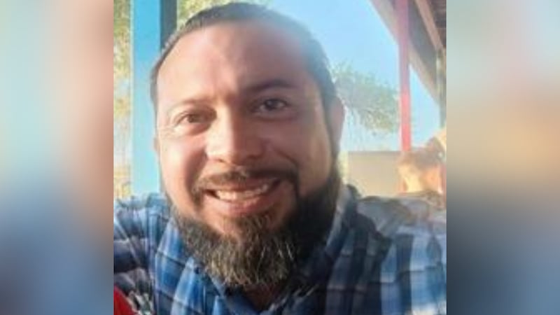 Pete Martínez III, de 38 años, murió tras un incidente con un cargador frontal el jueves