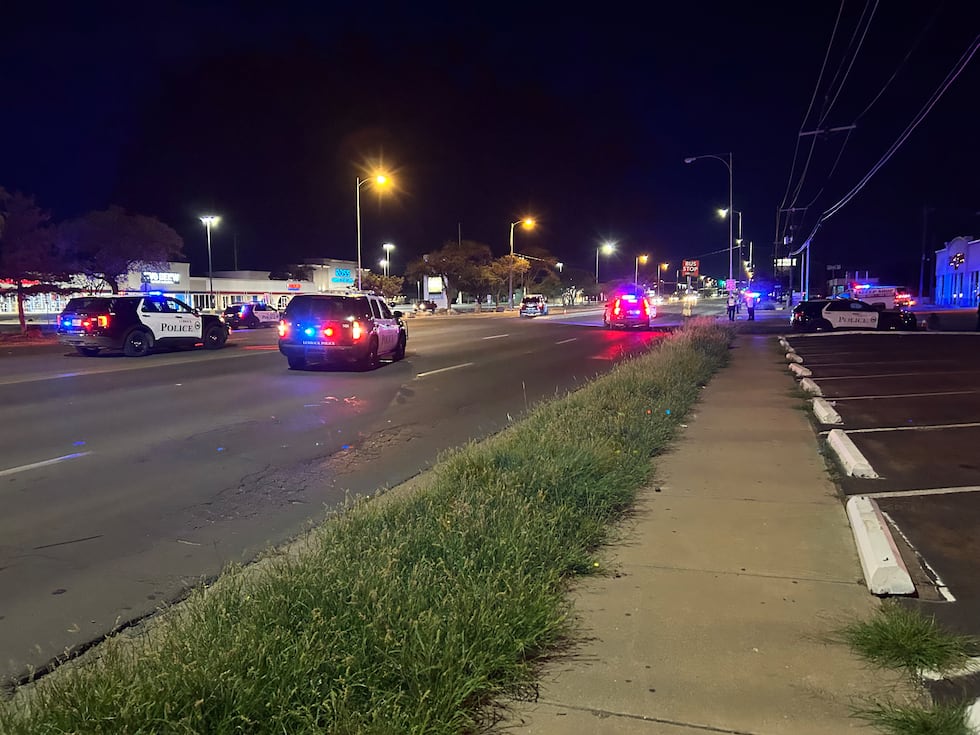 1 seriously hurt in crash in central Lubbock on Tuesday night