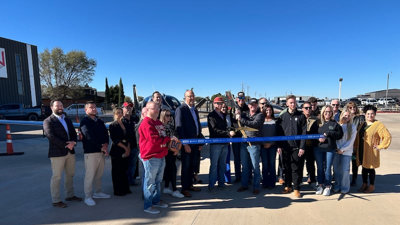 Lubbock flight school becomes Cirrus Training Center with new aircraft