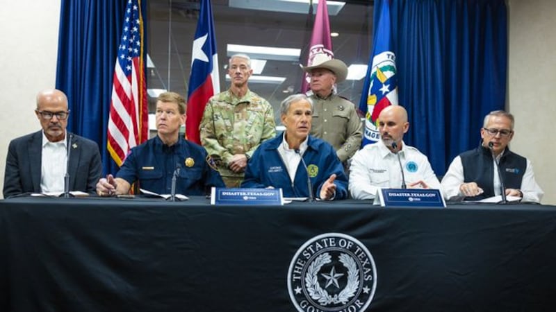 Gobernador Abbott declara desastre para 134 condados de Texas por tormenta invernal.