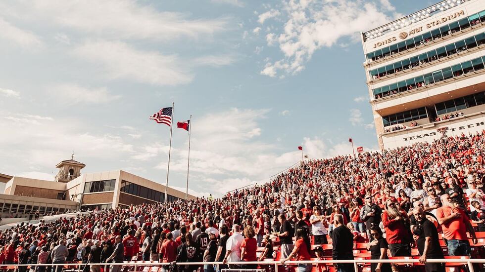 Los Red Raiders comienzan una racha de dos partidos en casa recibiendo a Iowa State a las 2:30...