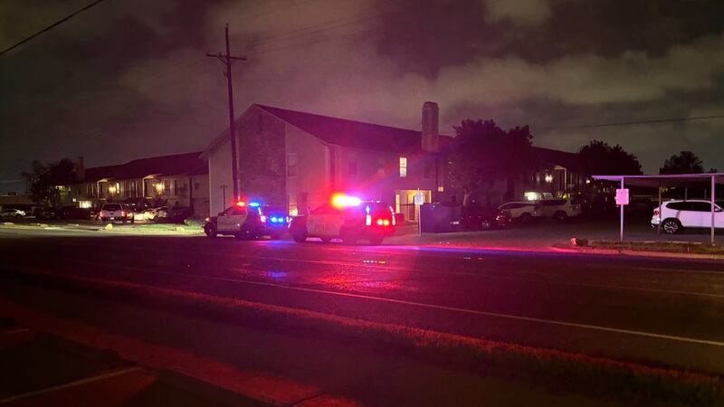 La policía está investigando un tiroteo en el suroeste de Lubbock que dejó a una persona con...