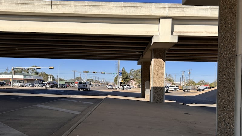 Un agente de la Oficina del Alguacil del Condado de Lubbock estuvo involucrado en una colisión...