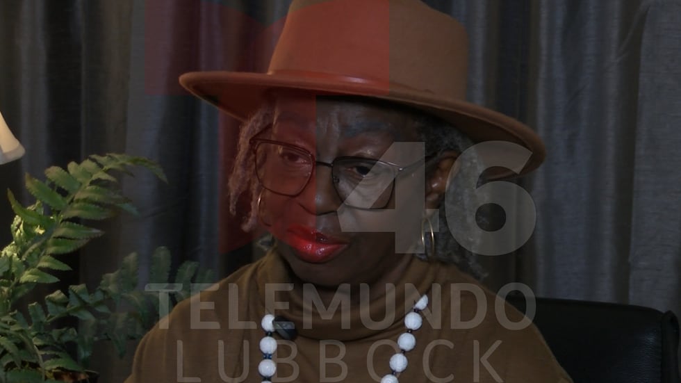 Nellie Hopson promete abordar problemas de ausentismo escolar y desalojos en el Precinto 2