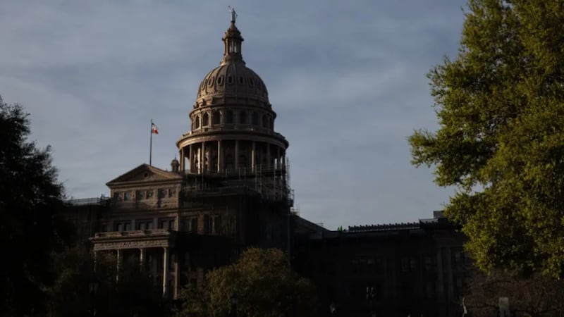 Los legisladores tienen ahora sólo 30 días para trabajar en la legislación, centrándose en los...