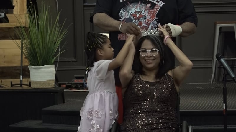 Nativa de Lubbock recibe reconocimiento estatal al ser coronada Ms. Wheelchair Texas