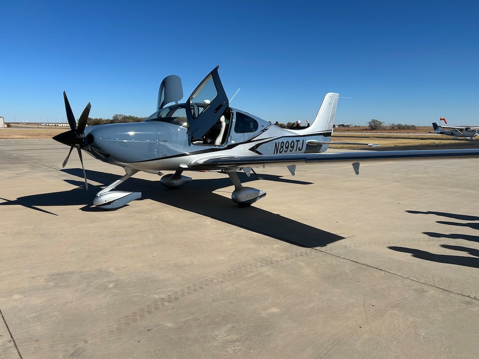 Lubbock flight school becomes Cirrus Training Center with new aircraft