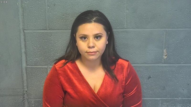 Pera Aguilar fue acusada de conducir bajo los efectos del alcohol y de conducir con la...