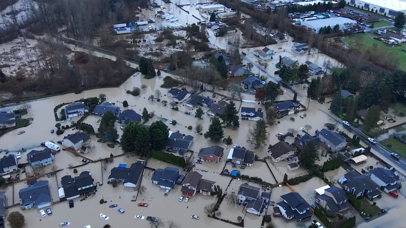 Imagen tomada de video entregado por el Departamento de Policía de Pacific que muestra las...