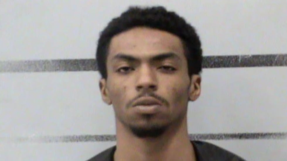 Un hombre de 23 años de Lubbock se declaró culpable este lunes por el asesinato de una mujer...