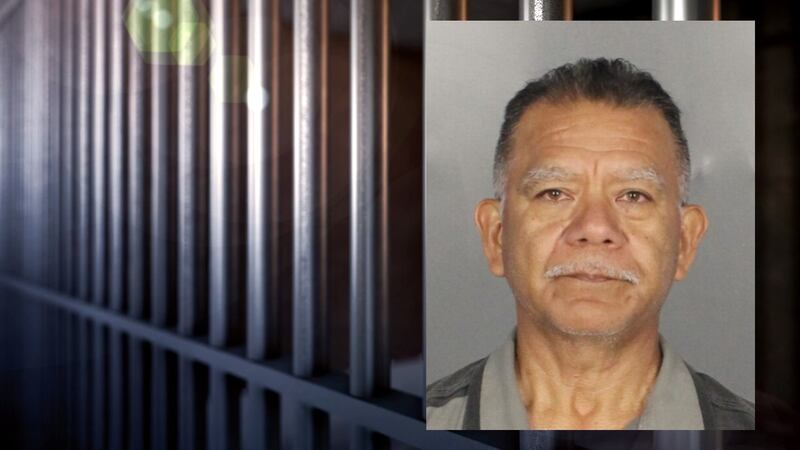 Lupe Torres, un lavaplatos en un restaurante de Waco, fue puesto bajo una fianza de $ 1 millón...