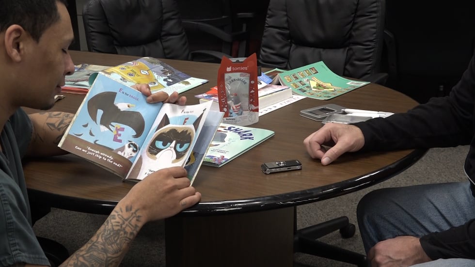 Lubbock County inmates read bedtime stories to their children through new program