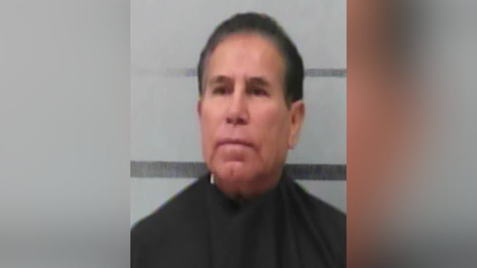 Raymundo Almaraz acusado de agredir a adolescente de 17 años en junio