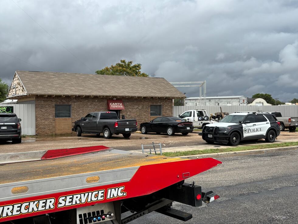 Arrest warrants issued for Cantu Towing owners