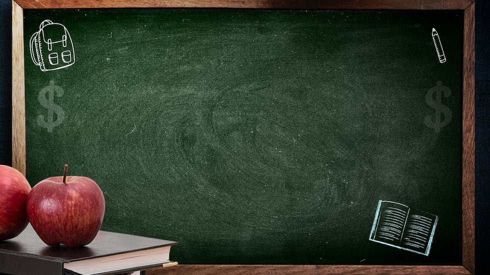 Estudiantes participan en concurso de deletreo en español