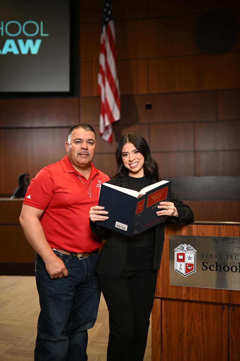 Cynthia Palacios con su padre