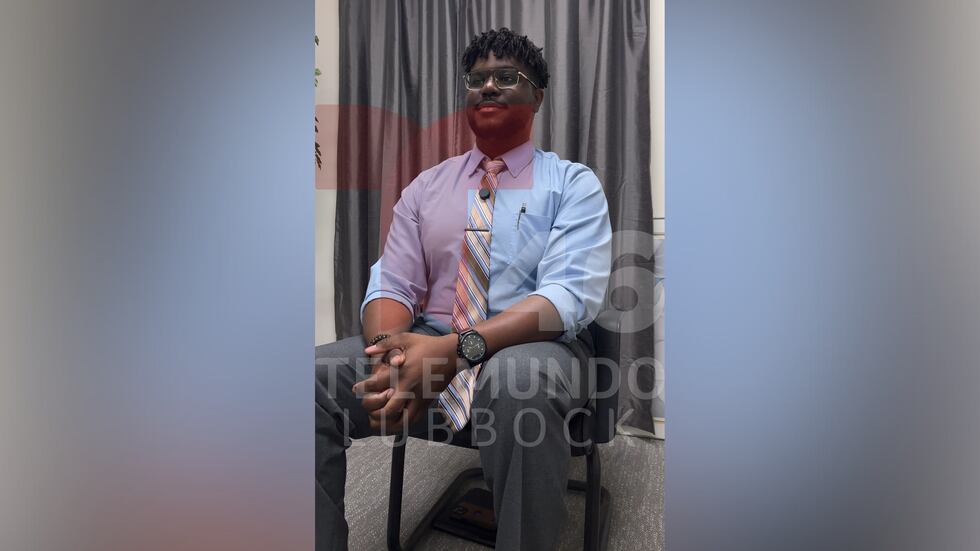 Malik Williams en entrevista con Telemundo Lubbock.