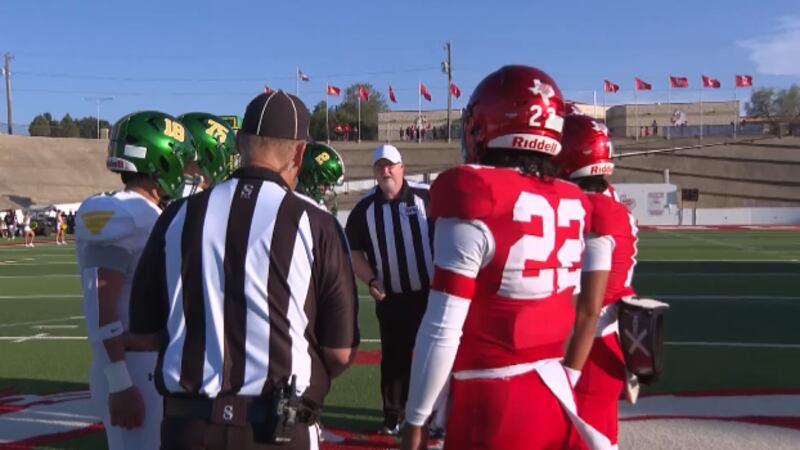 A partir de este año escolar, los oficiales deportivos en Texas ya no están obligados a emitir...