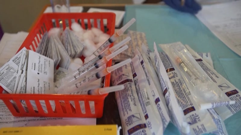 Casos de influenza aumentan en invierno y médicos piden reforzar medidas de prevención