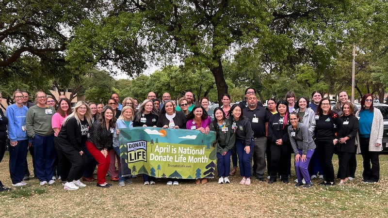 Covenant partners with LifeGift to raise awareness for Donate Life Month