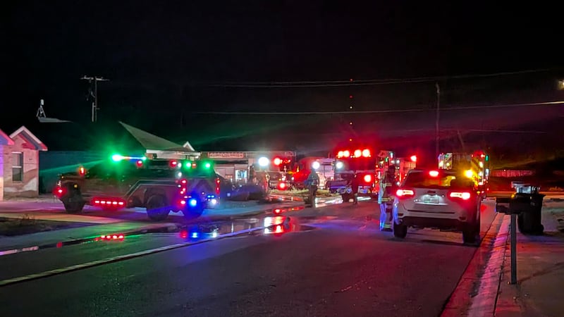 Investigan incendio de un automóvil dentro de un garaje en el este de Lubbock