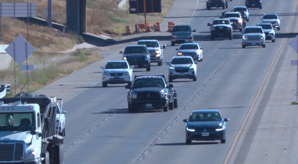 Law enforcement offers safety tips as Thanksgiving travel reaches record levels