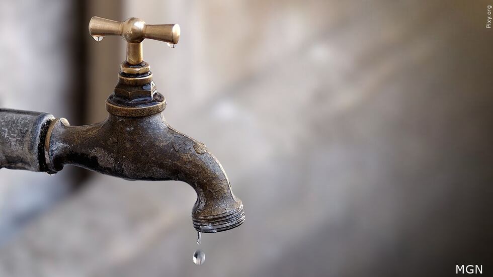 Aumenta tarifas básicas del agua y de las aguas residuales