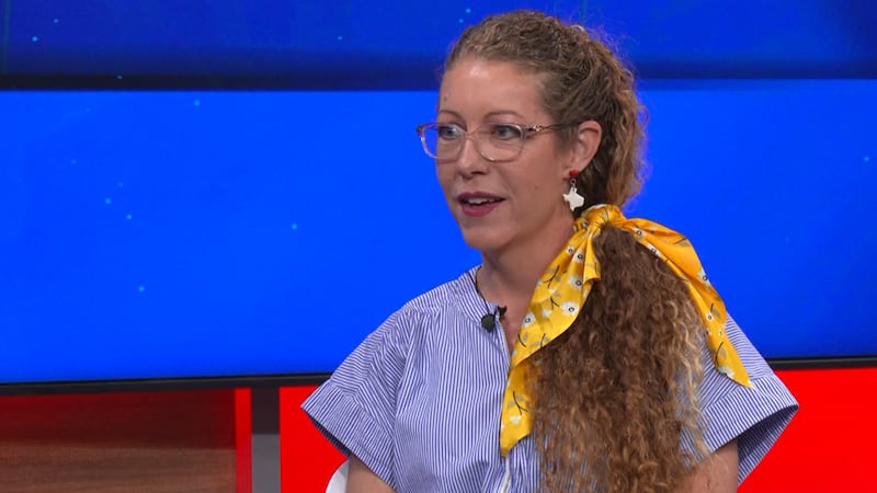 Peggy Bohmfalk, veterana del ejército, dice que los líderes municipales deben escuchar a los...