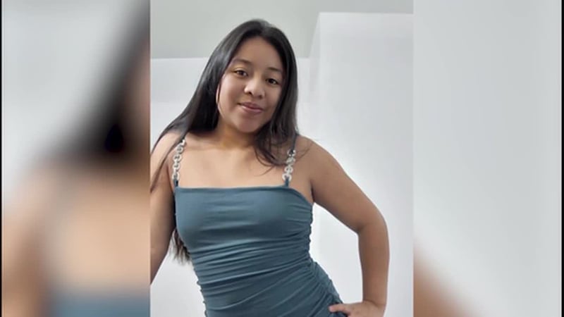 Policía encuentra a hispana sin vida en el apartamento de su pareja sentimental, quien, según...