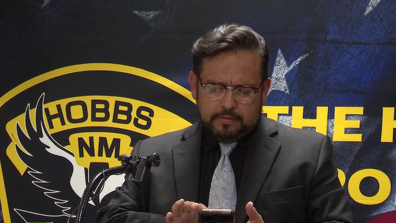 El maestro Kelly Matthews permanece hospitalizado en condición crítica y estable