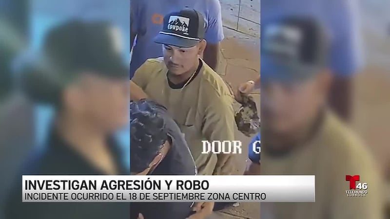 La policía dice que uno golpeó a la víctima y otro le robó la cartera